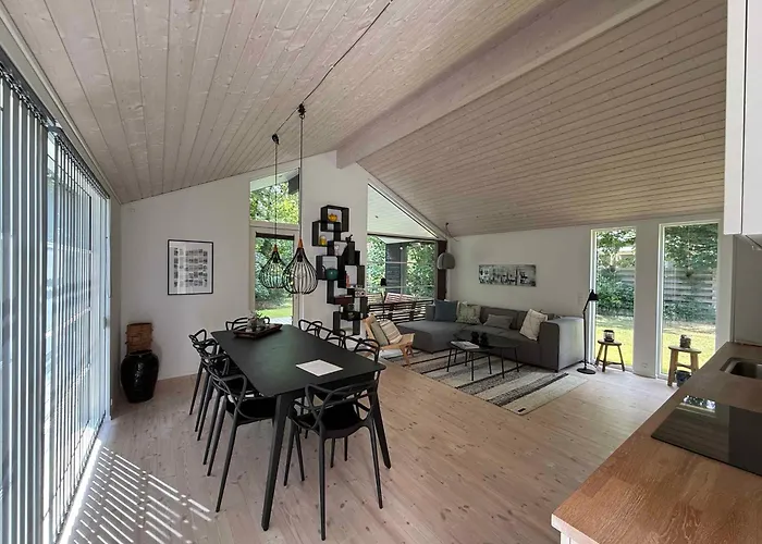 Дом отдыха Modern And Stylish Summer Vejby